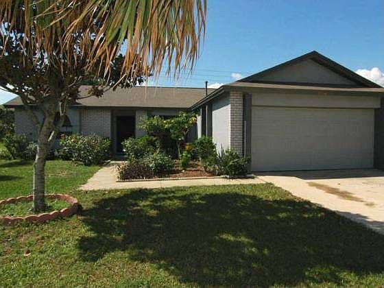 1st image of 15536 Hidden Lake Cir