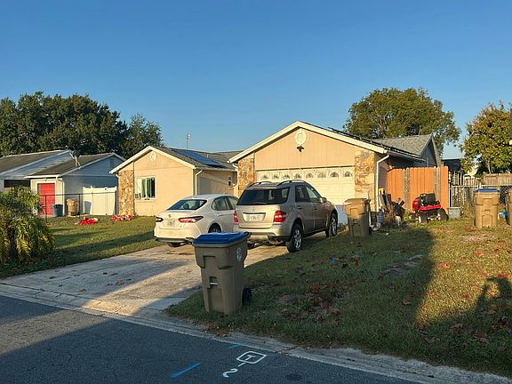 2nd image of 136 Alderwood Dr
