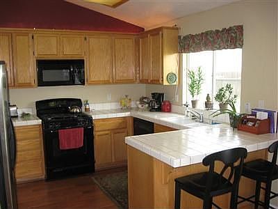 5th image of 2440 Meadowland Way