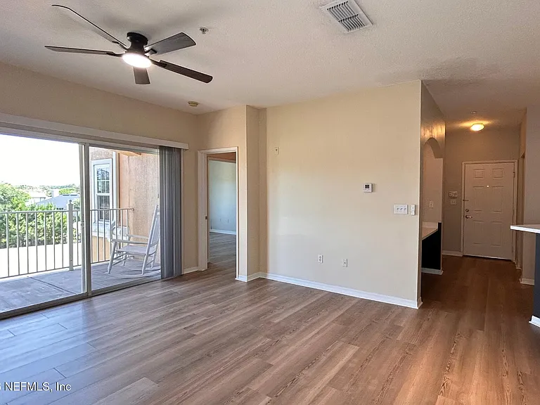 540 Florida Club Blvd #306 — Photo 18