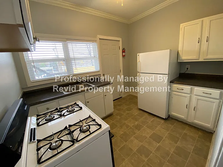 189 N Auburndale Pl #195-16 — Photo 22