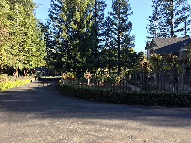 19500 Saratoga Los Gatos Rd — Photo 17