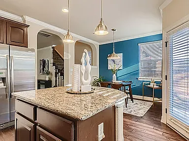 1817 Crown Dr Photo 1