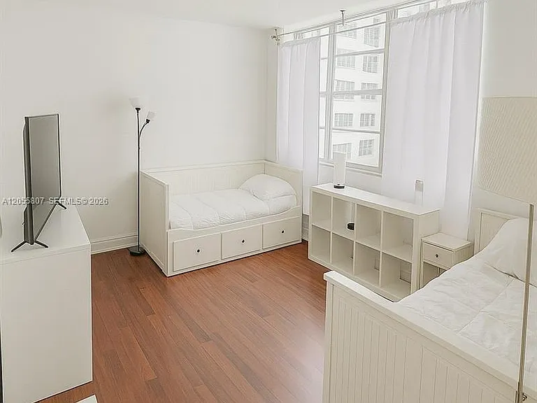 905 Brickell Bay Dr #1022 — Photo 11