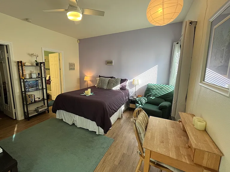 938 Agate St — Photo 14