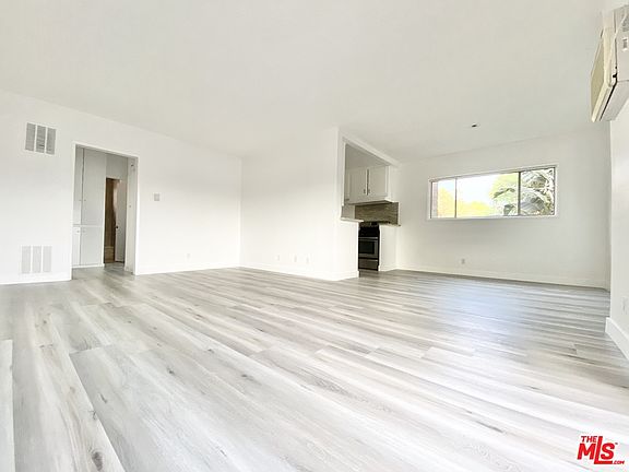 4th image of 1031 N Harper Ave APT 6