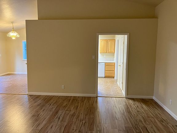 4th image of 1278 La Sierra Ct