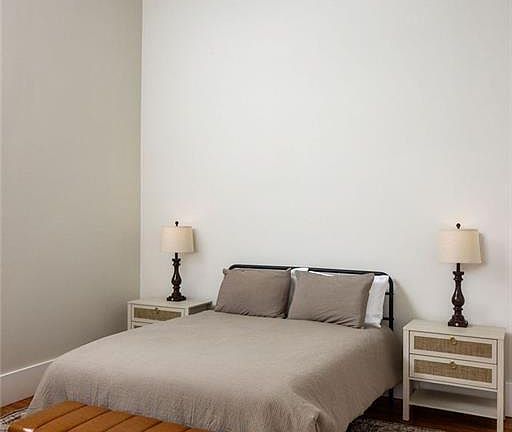 3rd image of 200F Barrett St #322