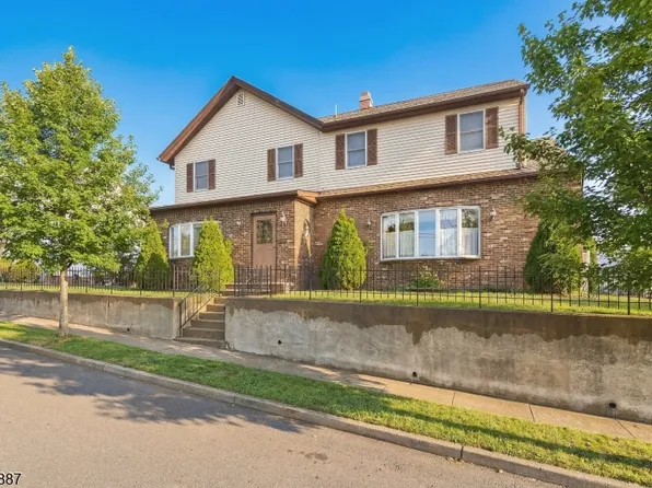 222 W 4Th St, Clifton City, NJ 07011