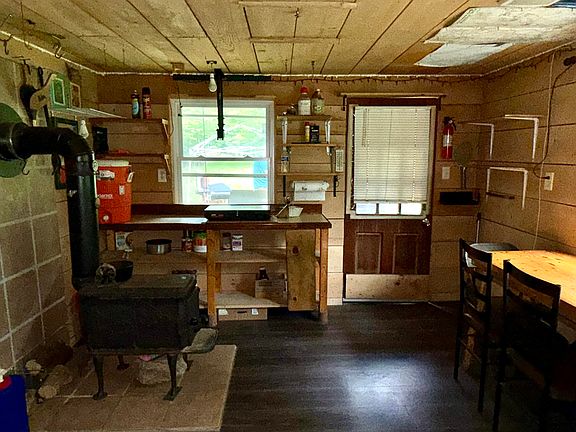 4th image of 1159 Woodville Road