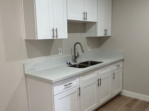 5th image of 314 E Pearson Ave APT 3