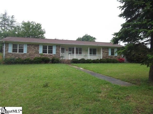 1st image of 17 Stacy Dr
