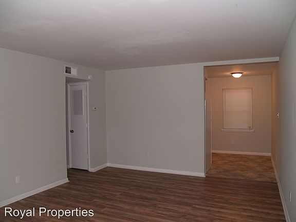 2nd image of 612 Davie Ave APT H