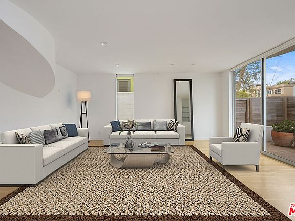 3rd image of 646 Flower Ave APT 1