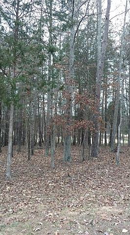 2nd image of 2365 Ferndale Ct