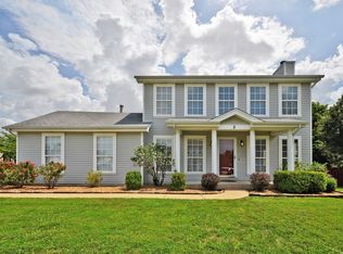 2 Royallglen Ct, O'Fallon, MO 63368