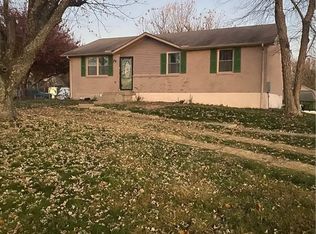 700 Volunteer Dr, White House, TN 37188