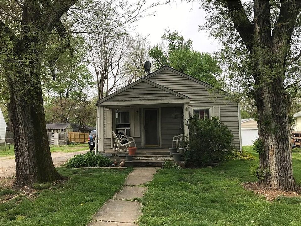 1st image of 6918 N Crittenden Ave