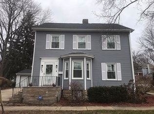 103 N Oakwood Ave, West Chicago, IL 60185