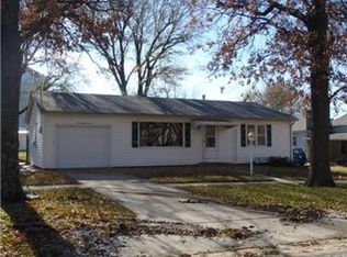 205 W 4th St, Waverly, KS 66871