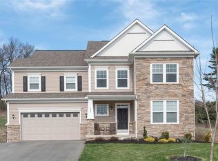 323 Eagle Dr, Cranberry Township, PA 16066