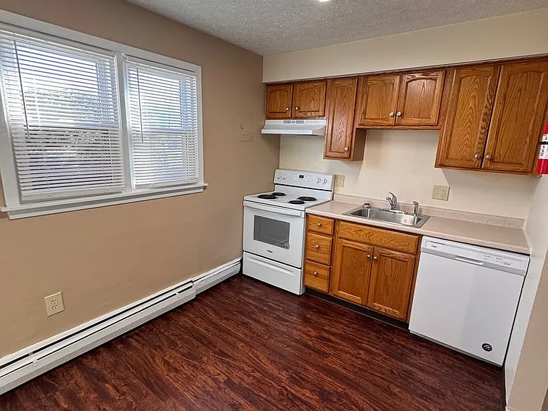 North Highland Apartments — Photo 3