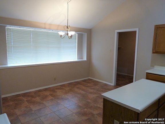 4th image of 2411 Facet Oak