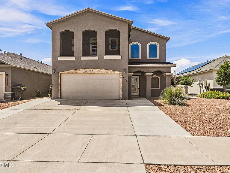 1089 Indigo Sky St — Photo 1