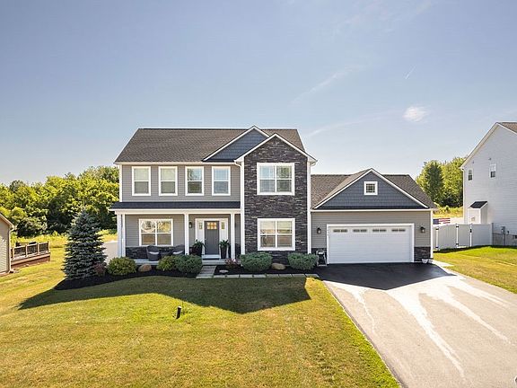 2nd image of 3052 Chillingham Way