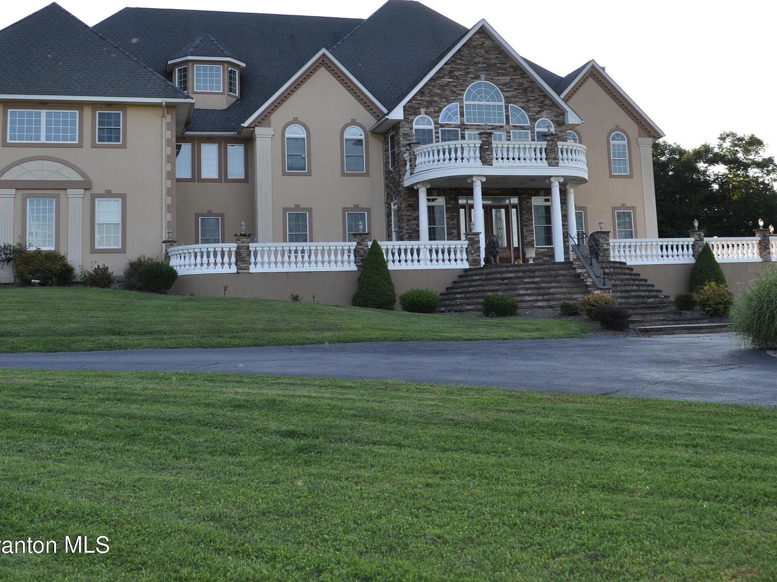 36 Hill Top Dr, Honesdale, PA 18431 | Zillow