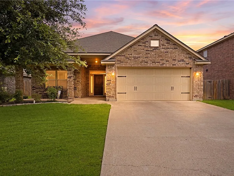 2524 Warkworth Ln — Photo 25