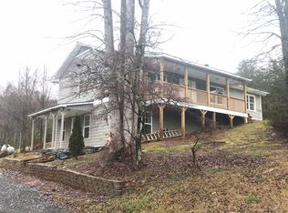 1494 Paradise Valley Rd, Cleveland, GA 30528