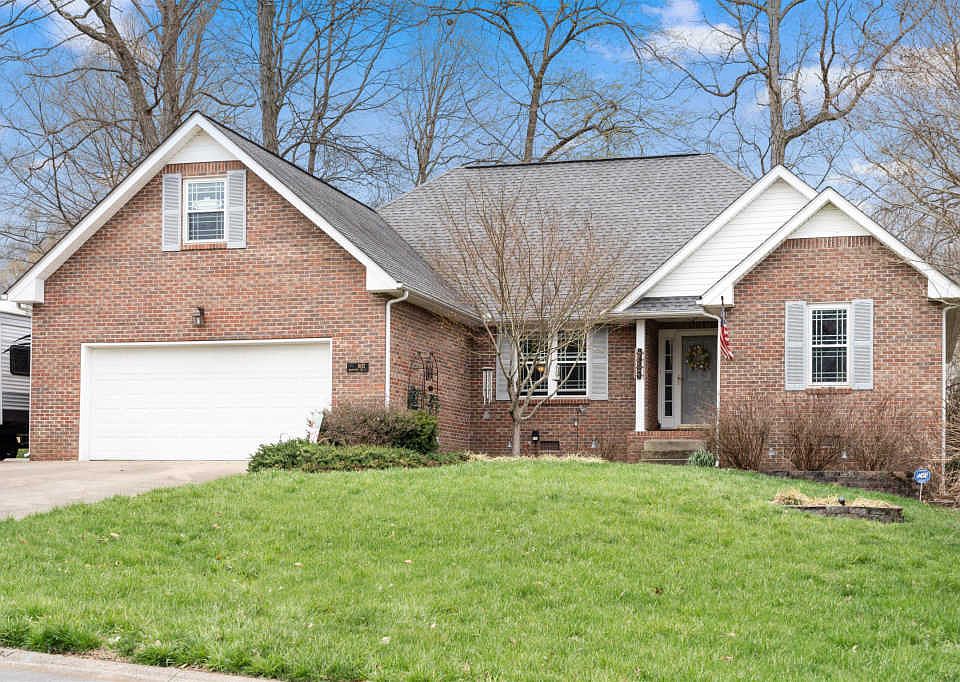 1st image of 1692 Barrywood Cir E