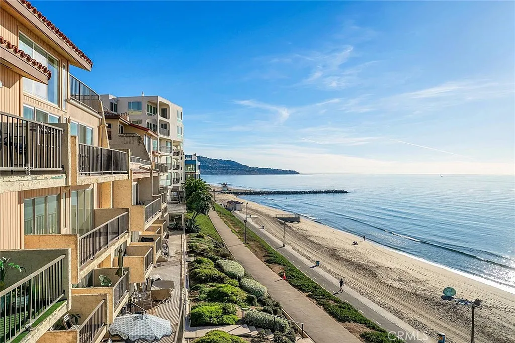 1 bed, 1.5 bath, 727 sqft, $4,800 — Photo 2