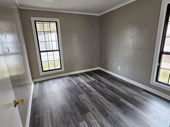3rd image of 2220 S Air Depot Blvd