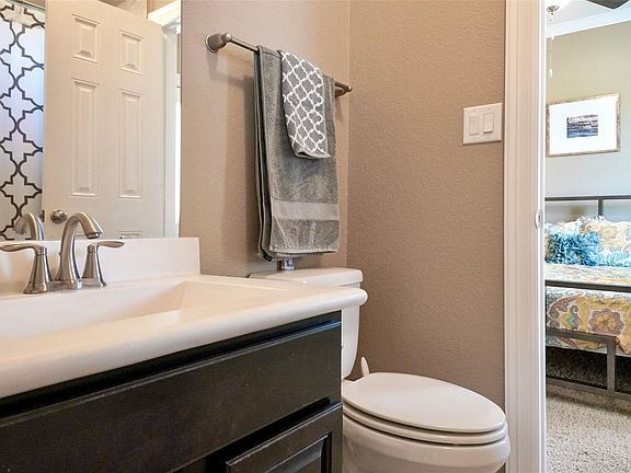 5th image of 2719 Kings Retreat Cir