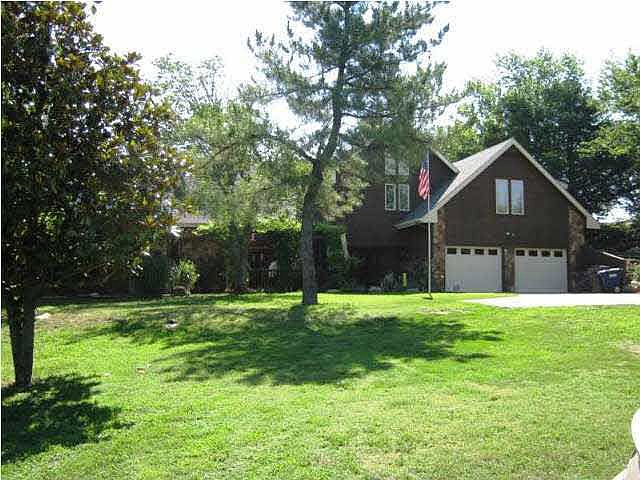 1st image of 500 N Hillside Dr