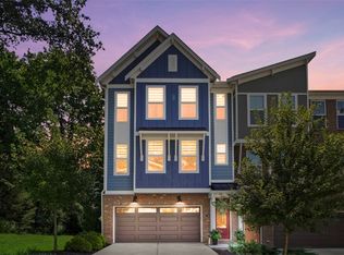132 Blossom View Dr, Loveland, OH 45140