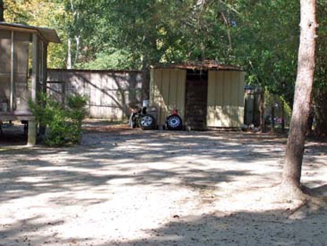 2nd image of 25 Cecil St
