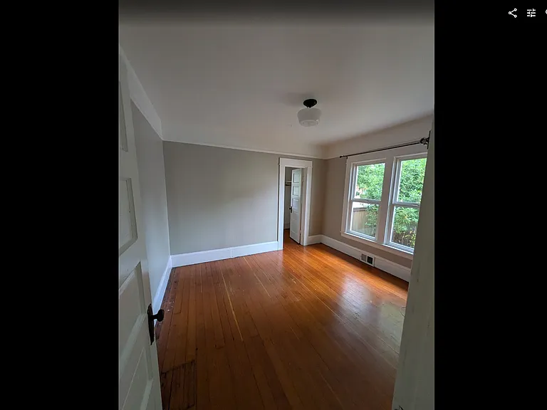 Bedroom #1