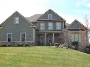 2432 Crescent Lake Dr, Johnson City, TN 37615