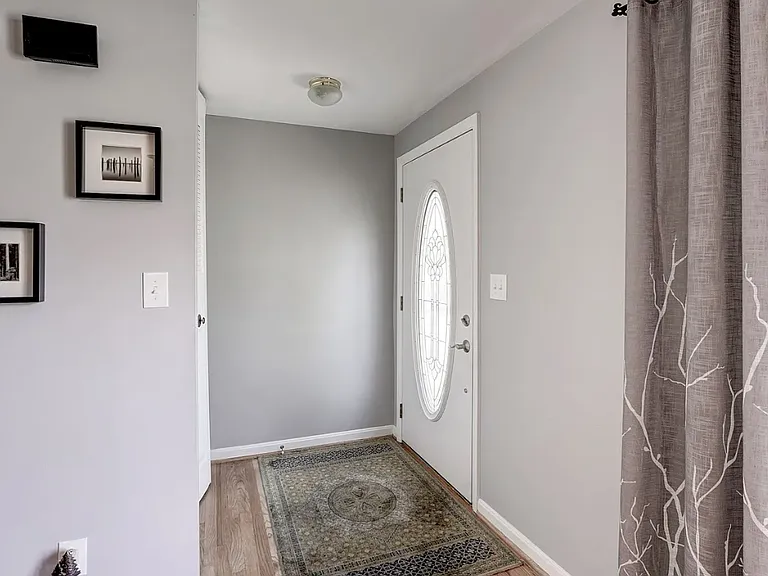 8116 Irwell Ct — Photo 20