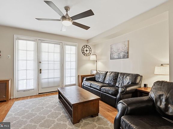 5th image of 2836 Gillingham St