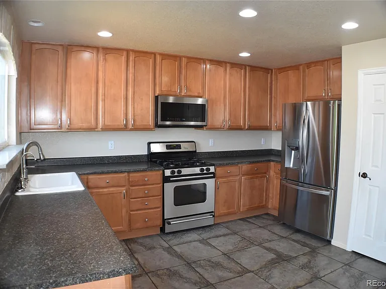 8305 Cedar Chase Dr — Photo 5