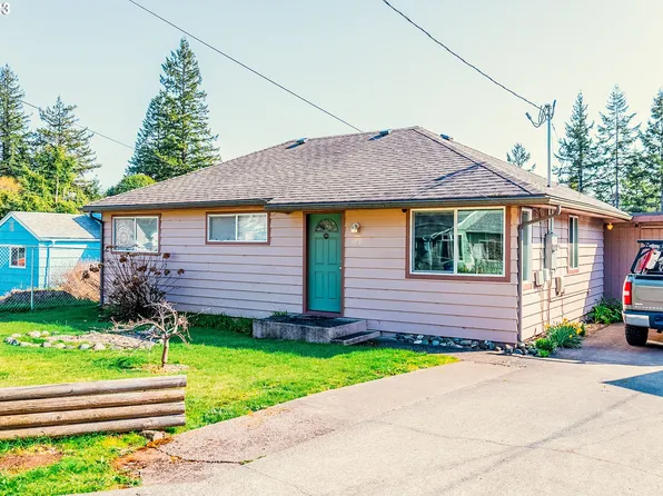 927 W 16th St, Coquille, OR 97423