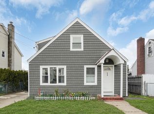 237 Windsor Pkwy, Hempstead, NY 11550