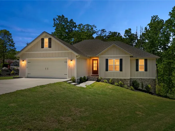1 Brecknock Cir, Bella Vista, AR 72714