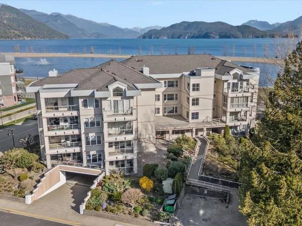 410 Esplanade Ave #302, Harrison Hot Springs, BC V0M 1K0