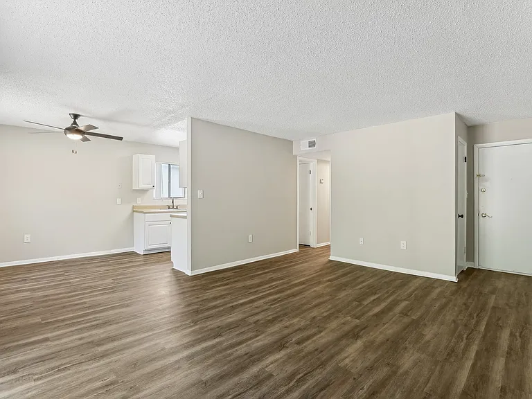 Grand View Garden Homes — Photo 11