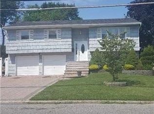 254 Madison Ave, Brentwood, NY 11717